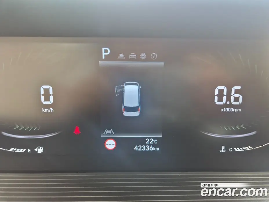 Hyundai Staria 2022 3.5 автомат (гидро), фото 5