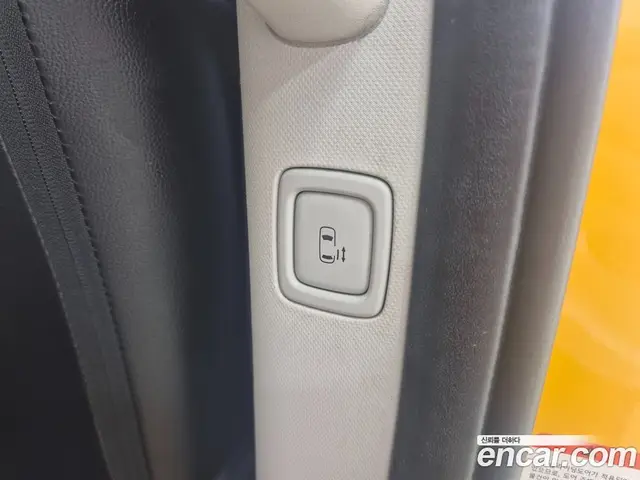 Hyundai Staria 2022 3.5 автомат (гидро), миниатюра 10