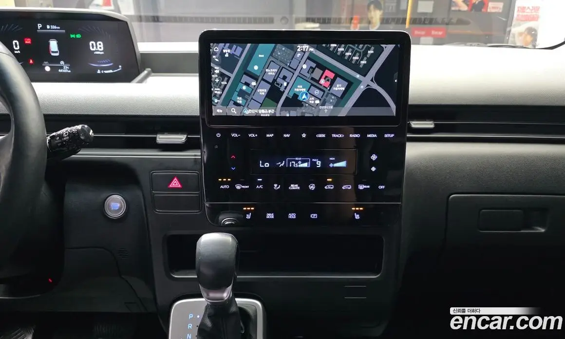 Hyundai Staria 2022 2.2 автомат (гидро), фото 30