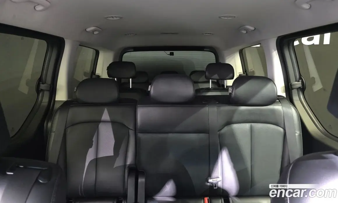 Hyundai Staria 2022 2.2 автомат (гидро), фото 31