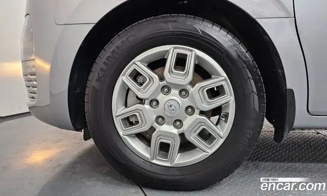 Hyundai Staria 2023 3.5 автомат (гидро), миниатюра 5
