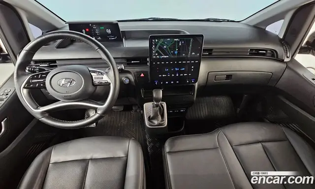Hyundai Staria 2023 3.5 автомат (гидро), миниатюра 7