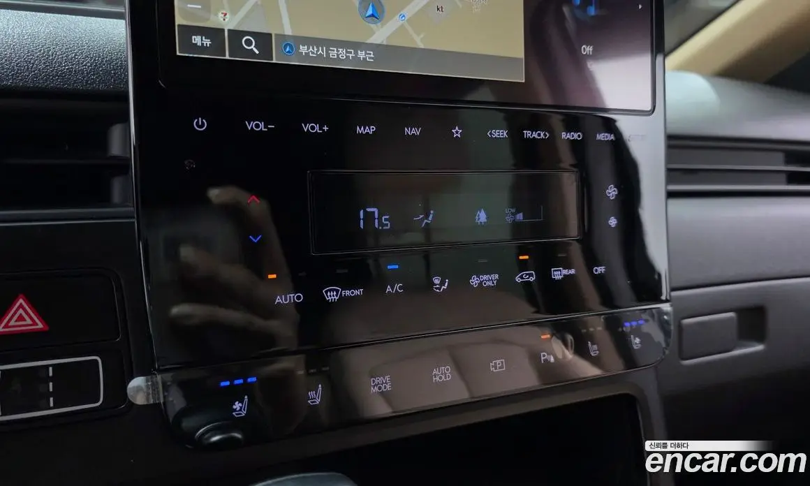 Hyundai Staria 2024 1.6 автомат (гидро), фото 24