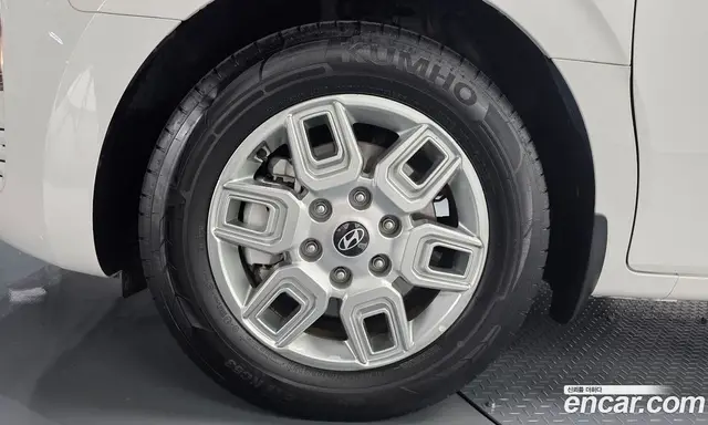 Hyundai Staria 2024 1.6 автомат (гидро), миниатюра 4