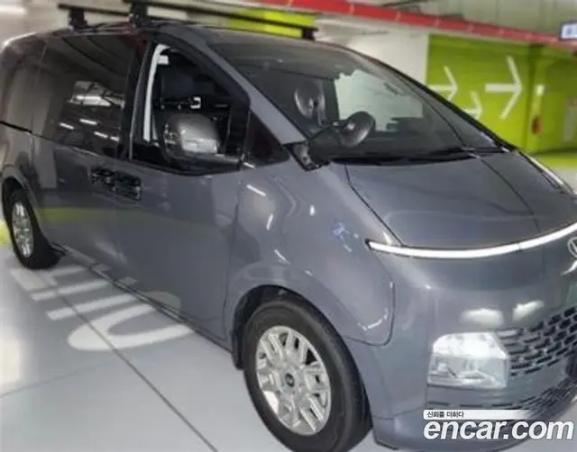 Hyundai Staria 2025 1.6 автомат (гидро), миниатюра 1