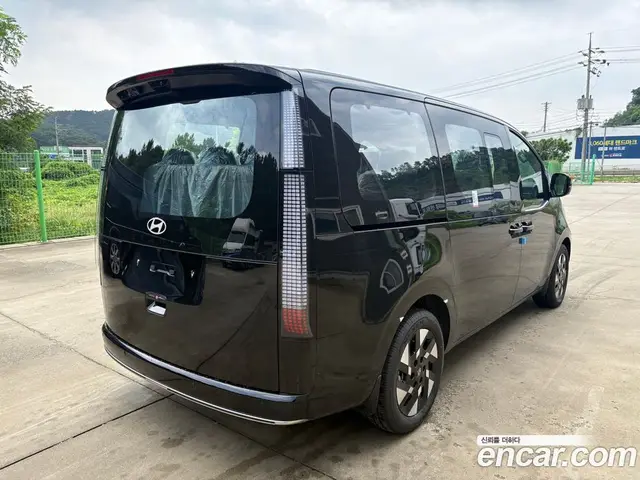 Hyundai Staria 2026 1.6 автомат (гидро), миниатюра 2