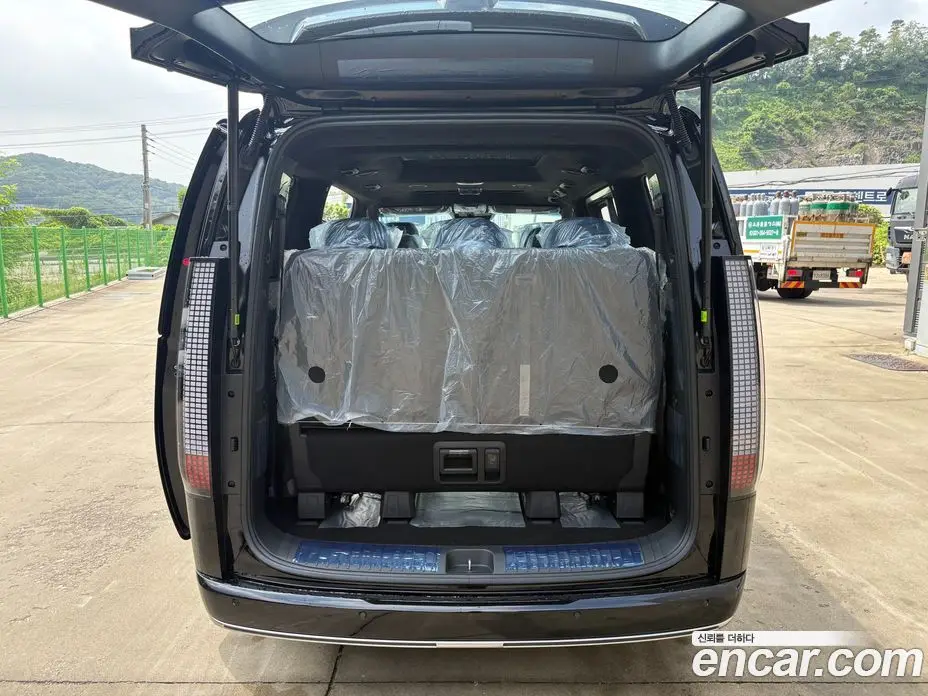 Hyundai Staria 2026 1.6 автомат (гидро), фото 20