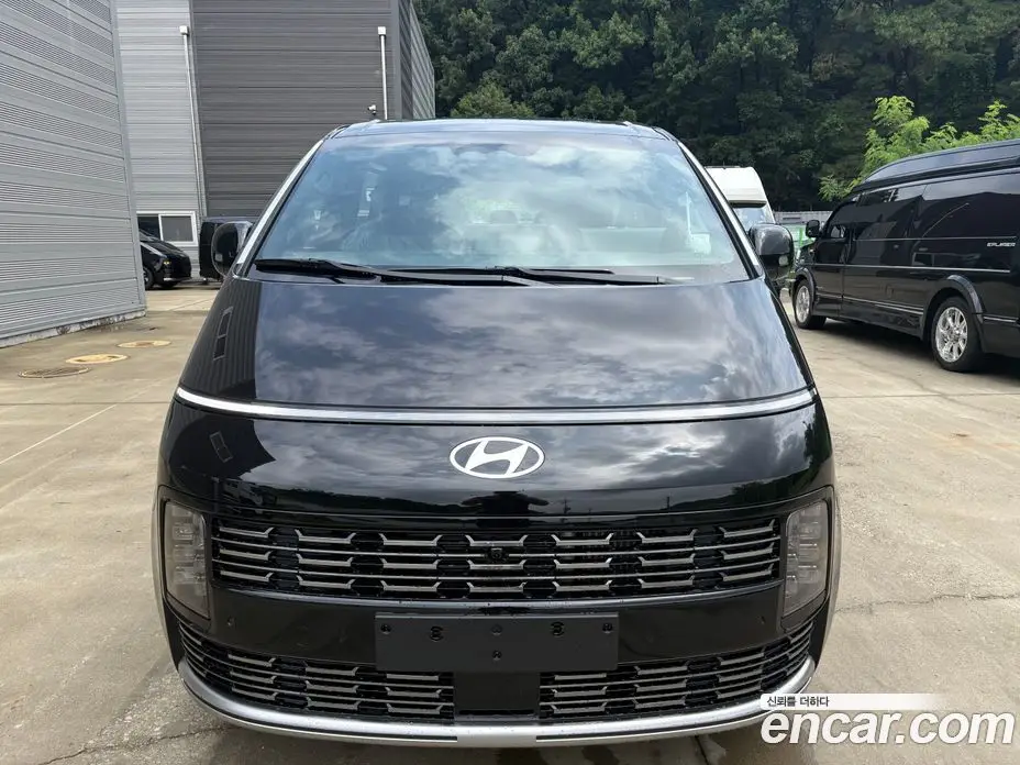 Hyundai Staria 2026 1.6 автомат (гидро), фото 3