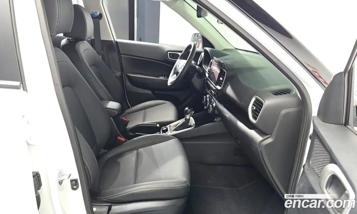 Hyundai Venue 2026 1.6 автомат (гидро), фото 15