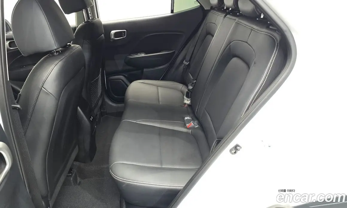Hyundai Venue 2026 1.6 автомат (гидро), фото 16