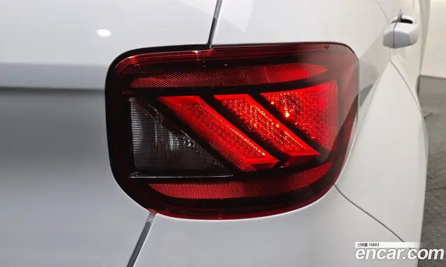 Hyundai Venue 2026 1.6 автомат (гидро), миниатюра 8