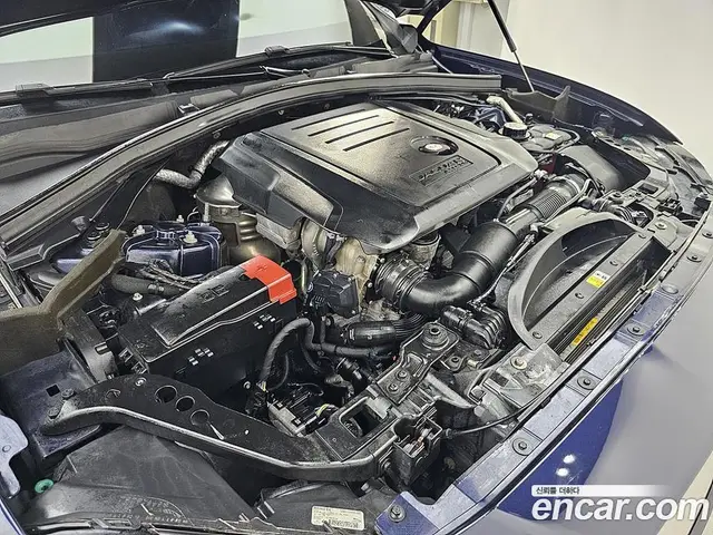 Jaguar F-Pace 2016 2.0 автомат (гидро), миниатюра 6