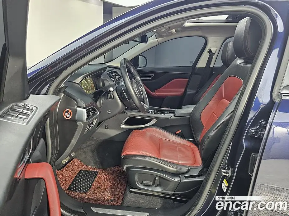 Jaguar F-Pace 2016 2.0 автомат (гидро), фото 8