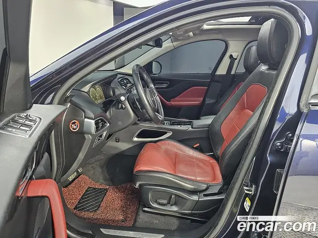 Jaguar F-Pace 2016 2.0 автомат (гидро), миниатюра 8