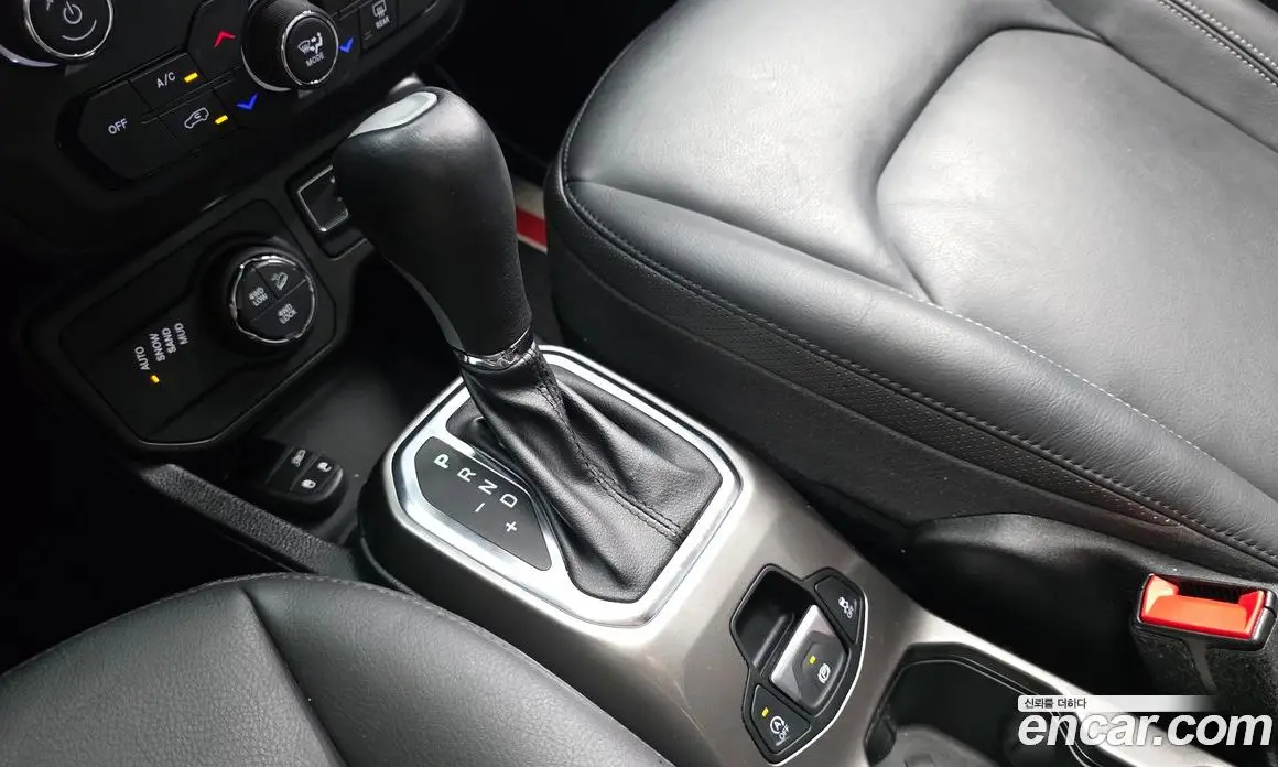 Jeep Renegade 2018 2.0 автомат (гидро), фото 12