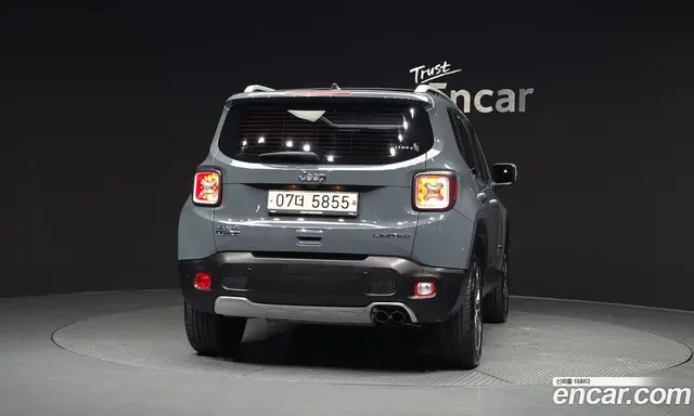 Jeep Renegade 2018 2.0 автомат (гидро), миниатюра 4