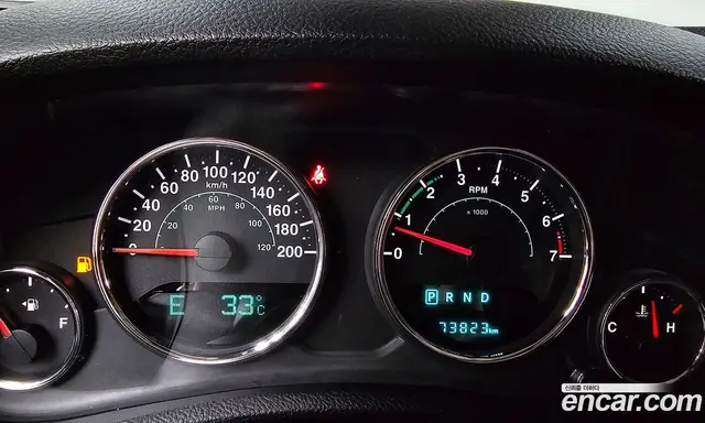 Jeep Wrangler 2017 3.6 автомат (гидро), миниатюра 11