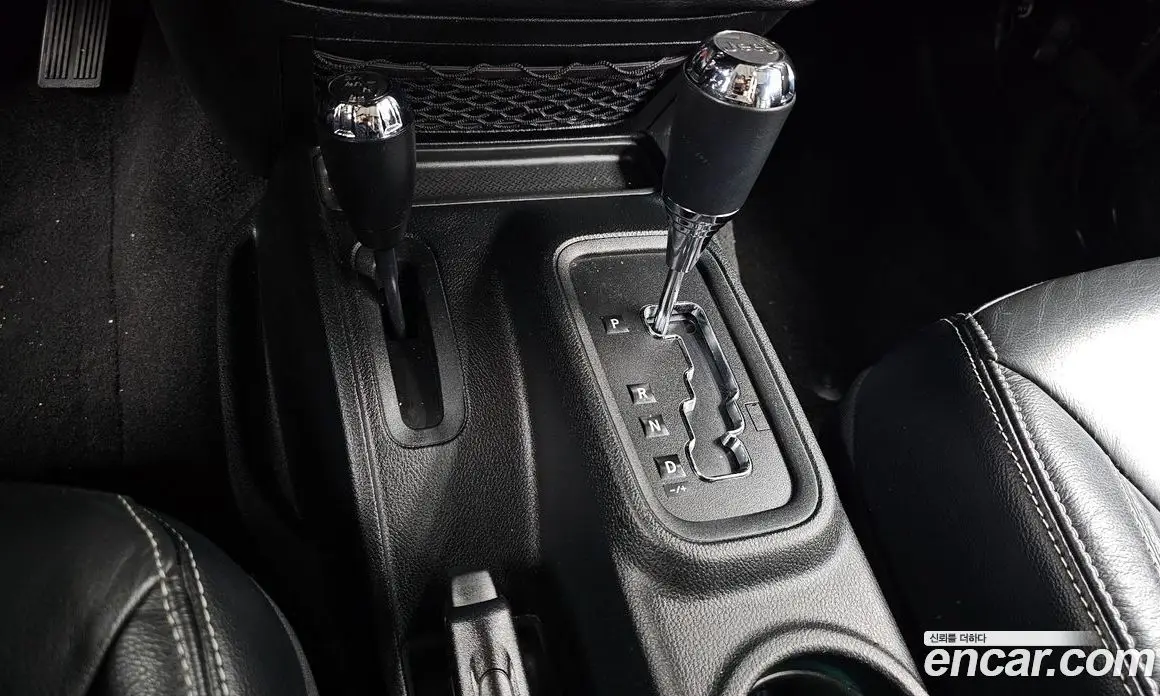 Jeep Wrangler 2017 3.6 автомат (гидро), фото 12