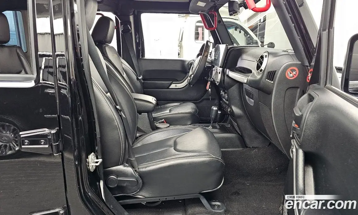 Jeep Wrangler 2017 3.6 автомат (гидро), фото 17