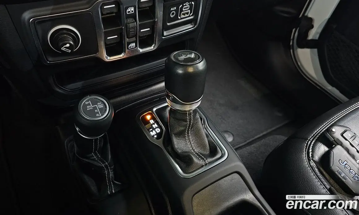 Jeep Wrangler 2021 2.0 автомат (гидро), фото 11