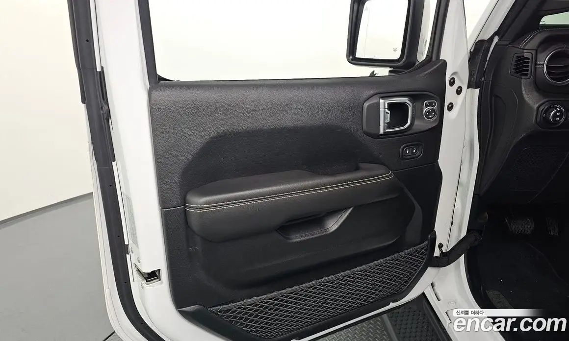Jeep Wrangler 2021 2.0 автомат (гидро), фото 13