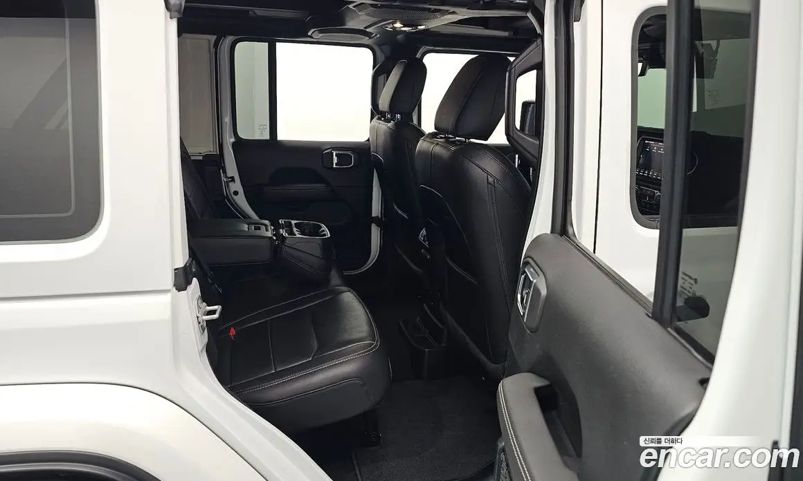 Jeep Wrangler 2021 2.0 автомат (гидро), фото 16