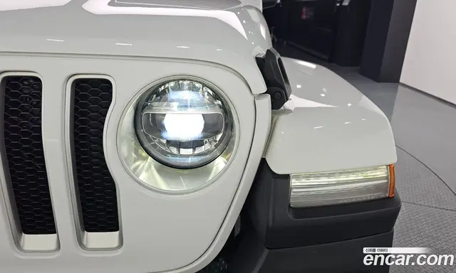 Jeep Wrangler 2021 2.0 автомат (гидро), миниатюра 7