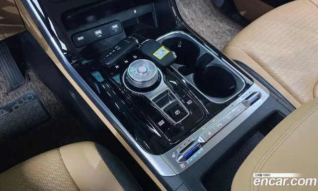 Kia Carnival 2023 2.2 автомат (гидро), миниатюра 11