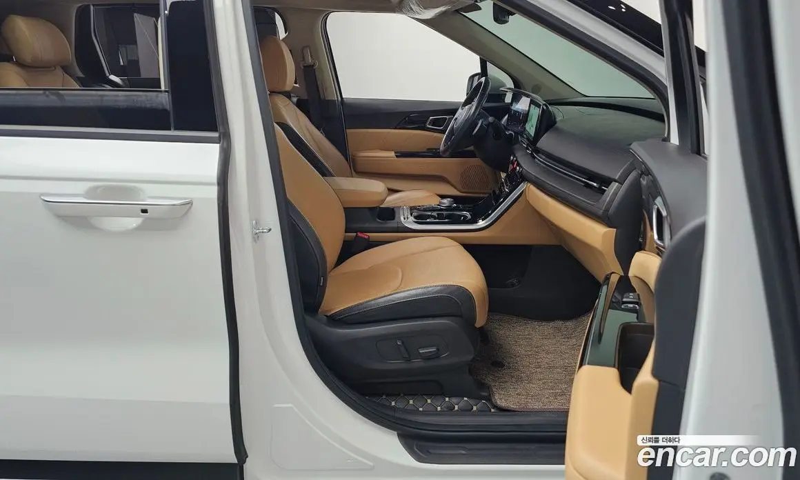 Kia Carnival 2023 2.2 автомат (гидро), фото 15
