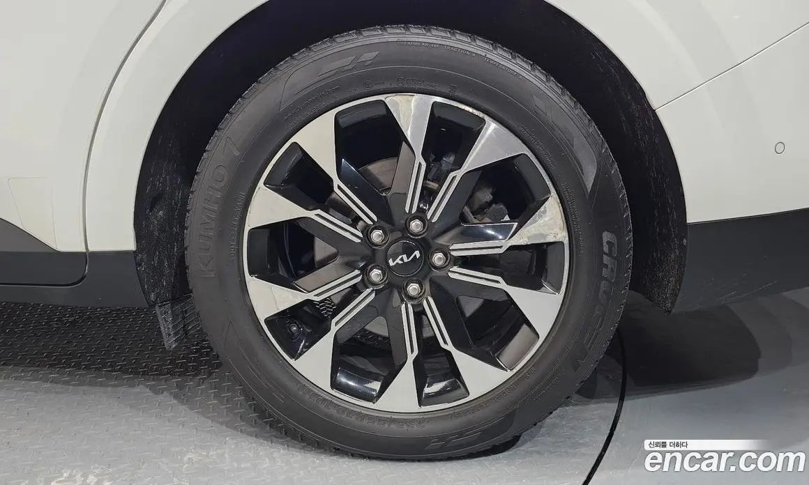 Kia Carnival 2023 2.2 автомат (гидро), фото 6