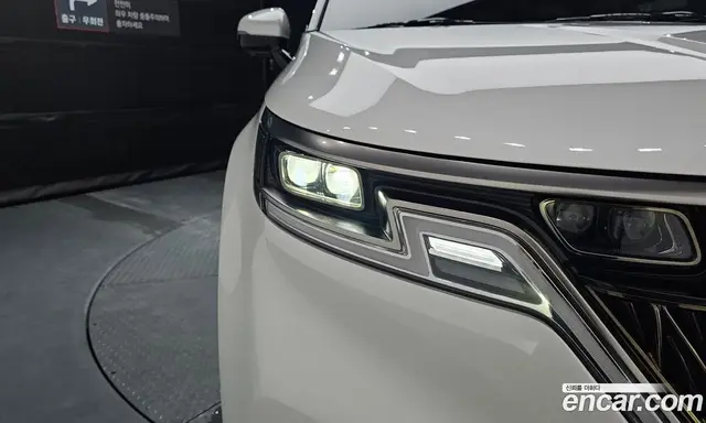 Kia Carnival 2023 2.2 автомат (гидро), миниатюра 7