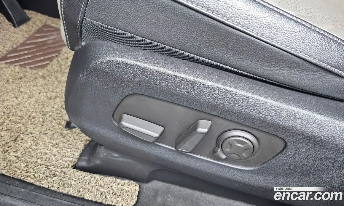 Kia Carnival 2024 3.5 автомат (гидро), фото 16