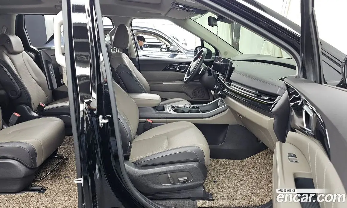 Kia Carnival 2024 3.5 автомат (гидро), фото 17