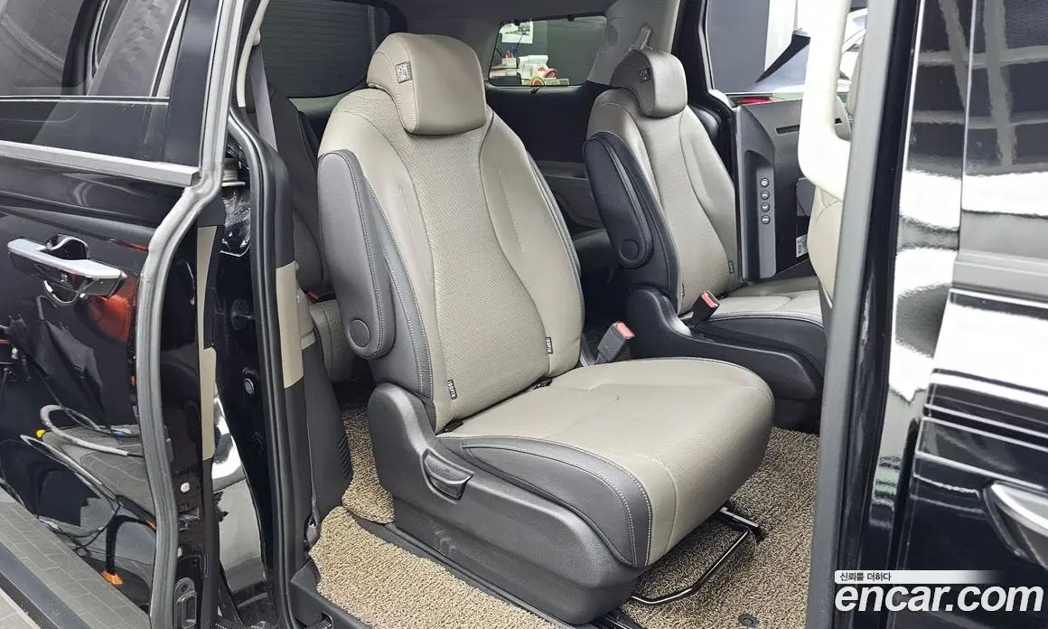 Kia Carnival 2024 3.5 автомат (гидро), фото 32