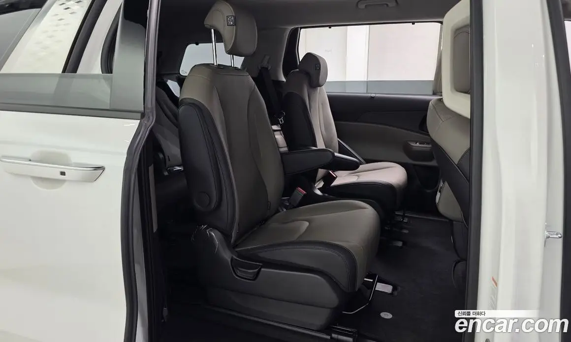 Kia Carnival 2025 3.5 автомат (гидро), фото 17