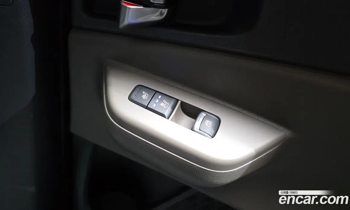 Kia Carnival 2025 1.6 автомат (гидро), фото 25
