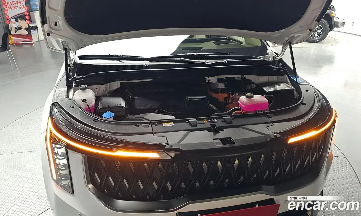 Kia Carnival 2025 1.6 автомат (гидро), фото 6