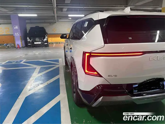 Kia EV5 2026 автомат (гидро), миниатюра 7