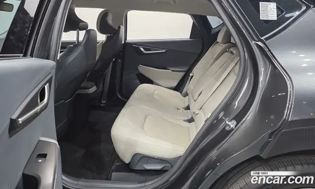 Kia EV6 2022 0.1 автомат (гидро), миниатюра 12