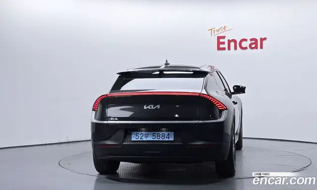 Kia EV6 2022 0.1 автомат (гидро), миниатюра 4