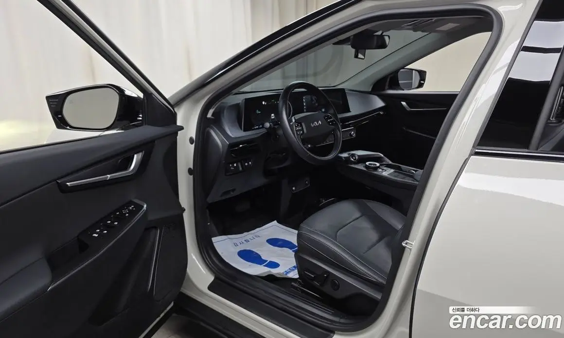 Kia EV6 2023 0.1 автомат (гидро), фото 12