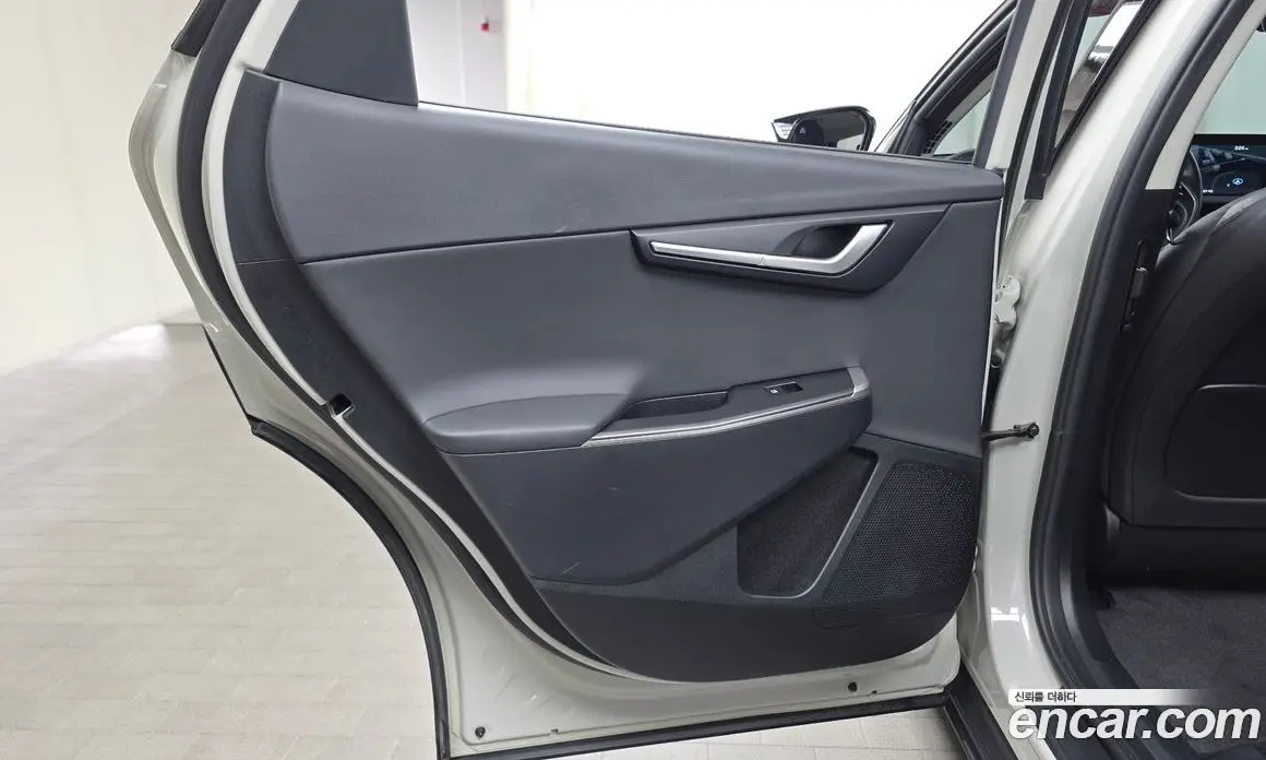 Kia EV6 2023 0.1 автомат (гидро), фото 14