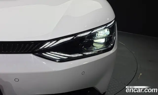 Kia EV6 2024 0.1 автомат (гидро), миниатюра 8