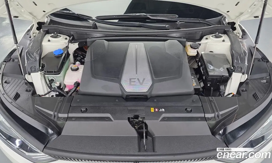 Kia EV6 2024 0.1 автомат (гидро), фото 6