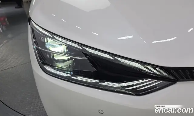 Kia EV6 2024 0.1 автомат (гидро), миниатюра 8