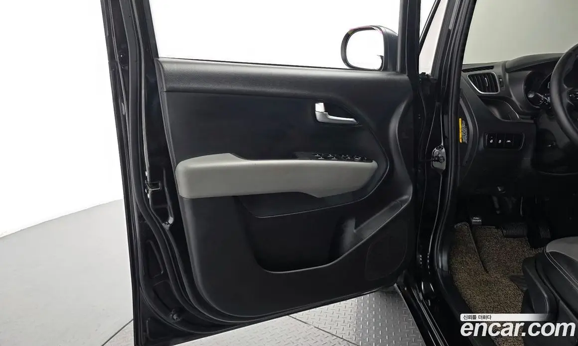 Kia Ray 2020 1.0 автомат (гидро), фото 14