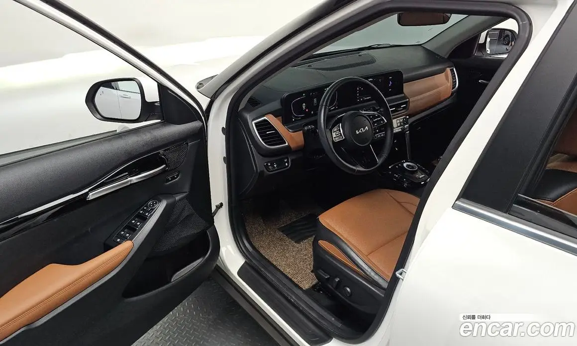 Kia Seltos 2023 2.0 автомат (гидро), фото 16