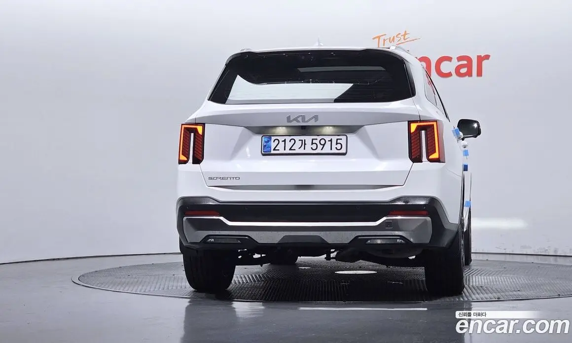 Kia Sorento 2023 2.5 автомат (гидро), фото 4