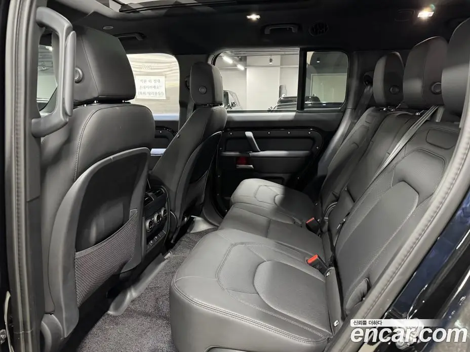 Land Rover Defender 2024 3.0 автомат (гидро), фото 13 Land Rover Defender 2024 3.0 автомат (гидро), фото 13