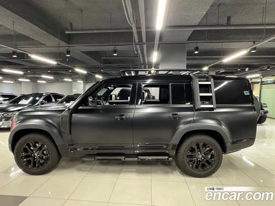 Land Rover Defender 2024 3.0 автомат (гидро), фото 3 Land Rover Defender 2024 3.0 автомат (гидро), фото 3